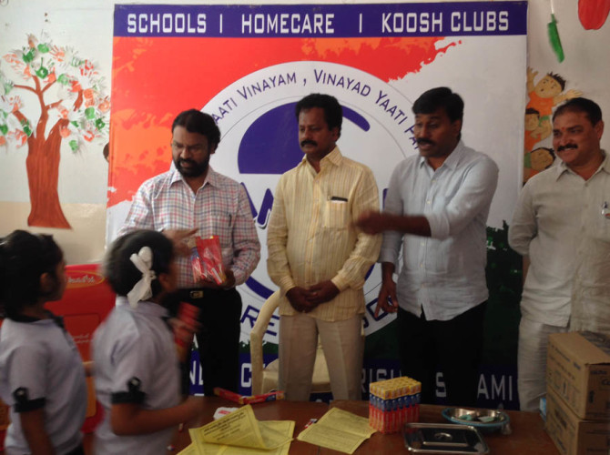 18-09-2014  Samskar school health camp-6